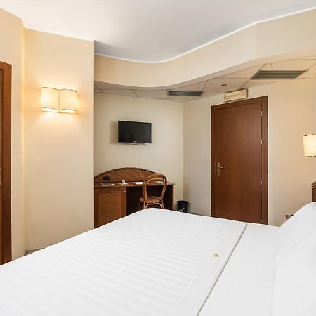 Welcome Hotel Legnano Exteriér fotografie