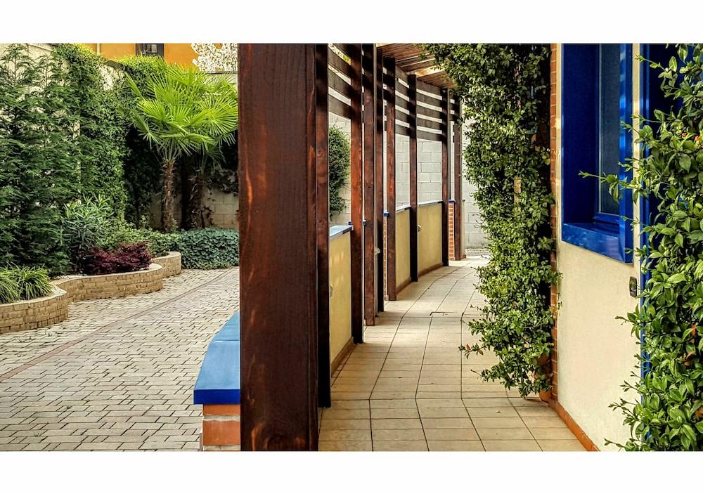Welcome Hotel Legnano Exteriér fotografie