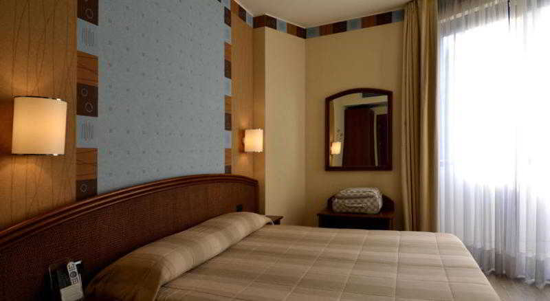 Welcome Hotel Legnano Exteriér fotografie